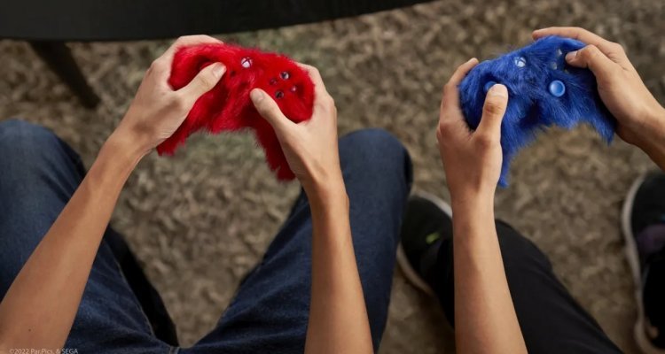 Sonic 2 The Movie sur le thème de la Xbox Series S : les manettes ont les cheveux longs colorés