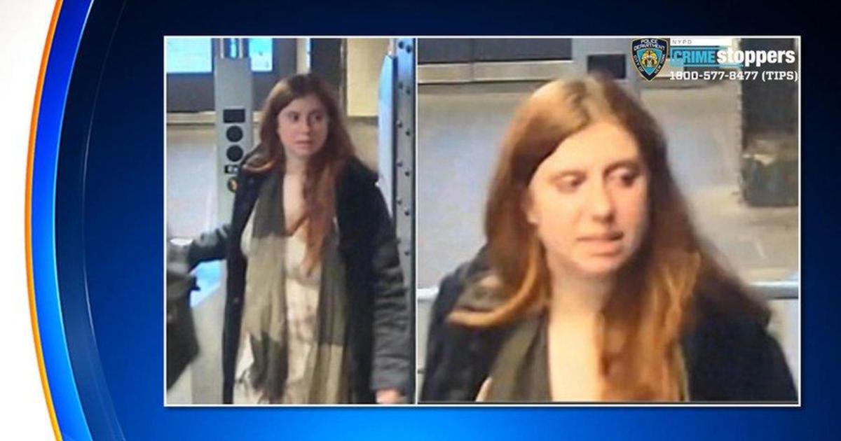 Une femme de 26 ans accusée d’avoir poussé à mort un entraîneur de chant de Broadway âgé de 87 ans