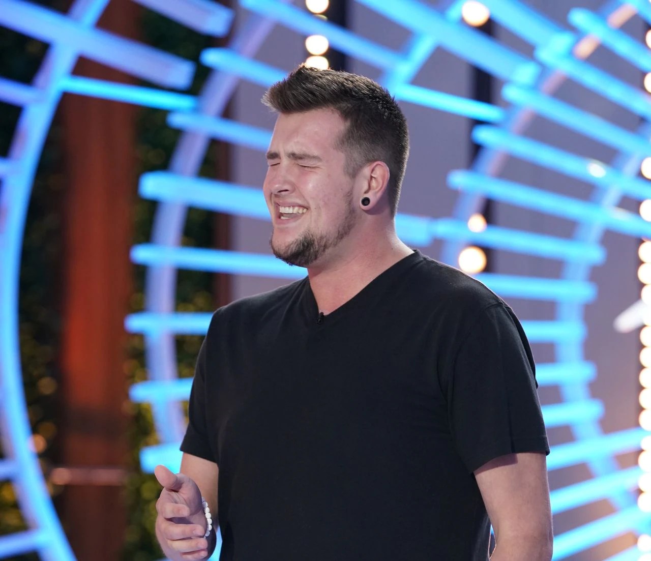 Une infirmière du Michigan obtient une rare seconde chance sur « American Idol »