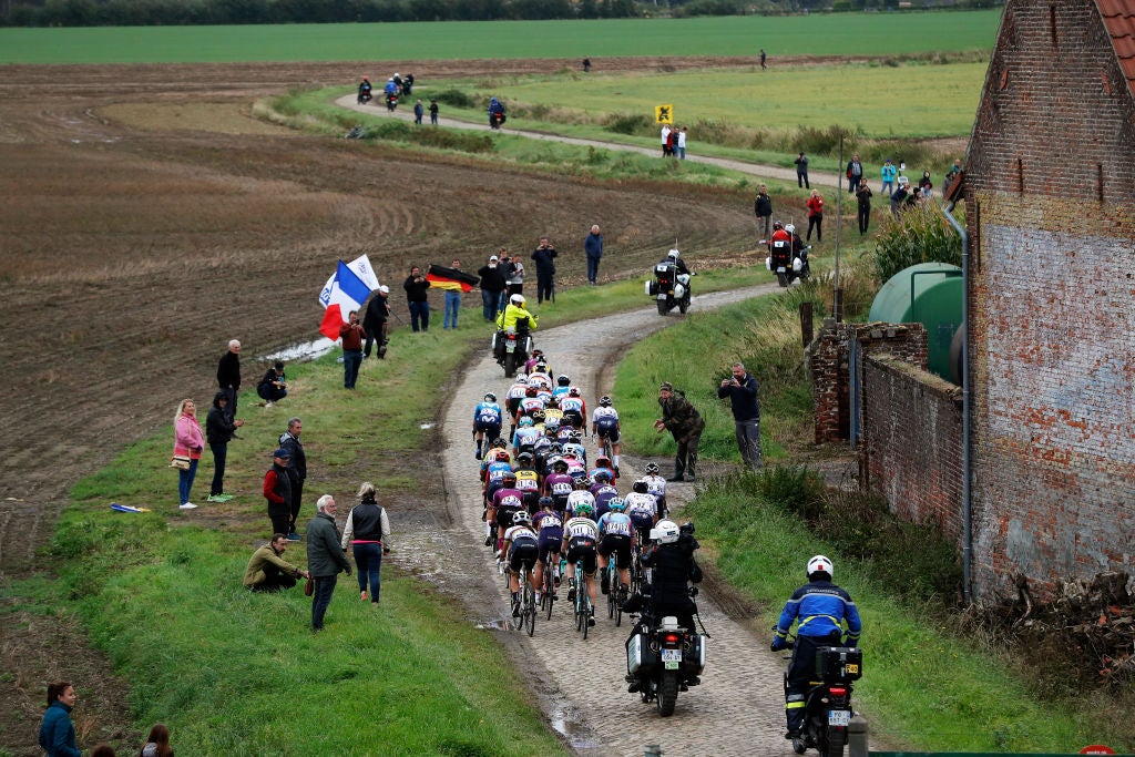 Comment regarder Paris-Roubaix 2022 à la télévision, en ligne et en streaming - VeloNews
