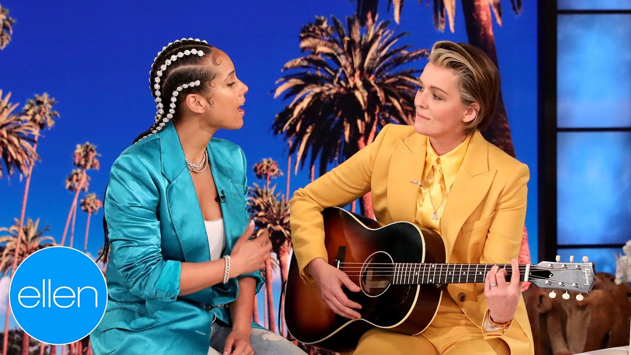 Alicia Keys et Brandi Carlile interprètent « A Beautiful Noise »