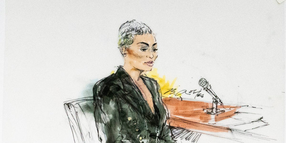 Blac Chyna explique pourquoi elle a enroulé un cordon d'iPhone autour du cou de Rob Kardashian