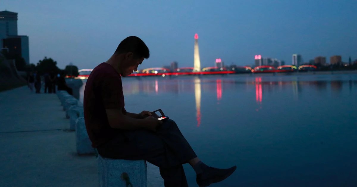 Certains N.Koreans trouvent des moyens de contourner les contrôles gouvernementaux sur les smartphones, selon un rapport - News 24