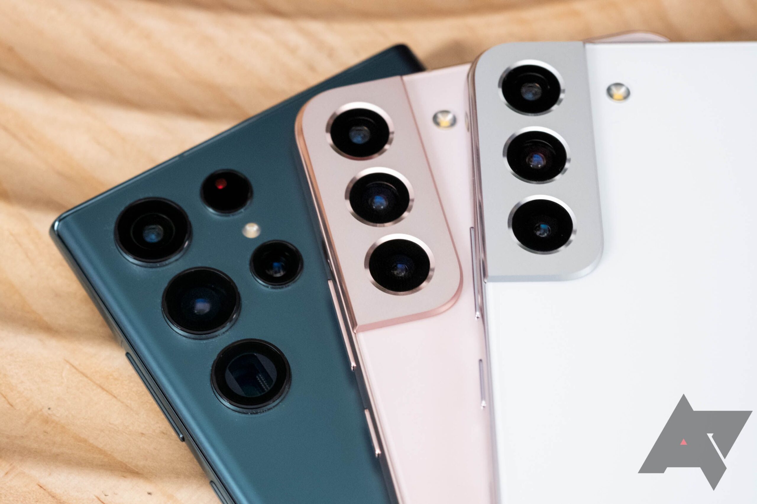Galaxy S22, S22+, and S22 Ultra