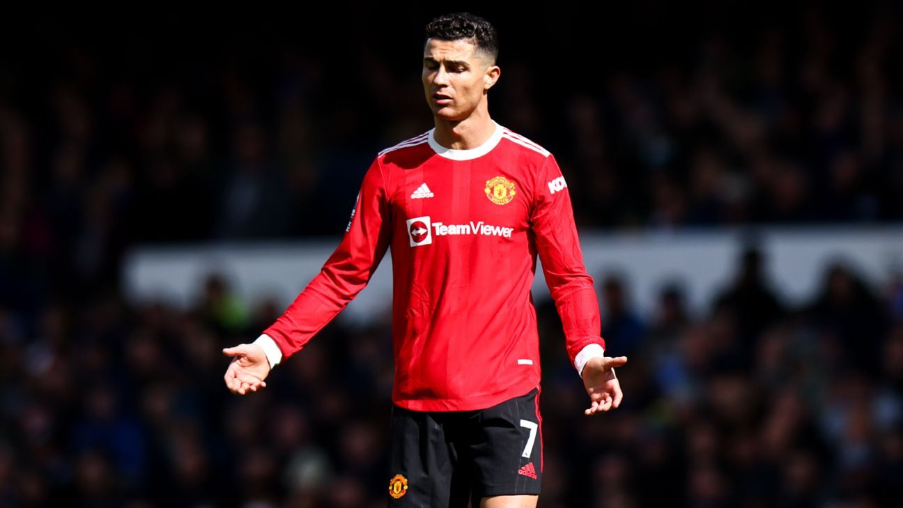 Cristiano Ronaldo de Manchester United s'excuse pour l'incident des fans après la défaite d'Everton - ESPN