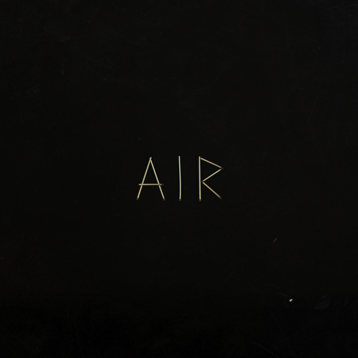 Diffusez le nouvel album surprise de SAULT ‘AIR’