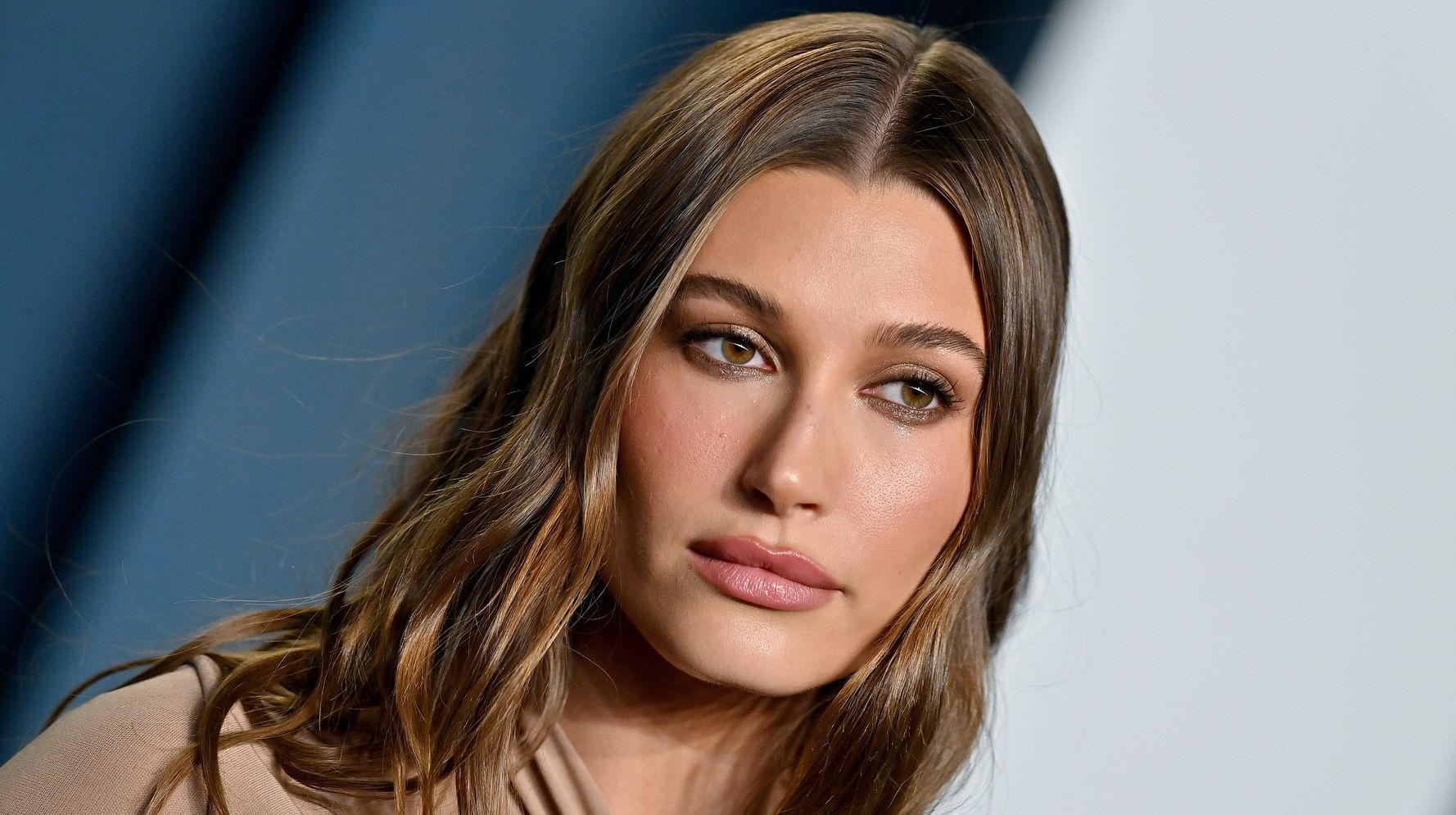 Hailey Bieber met fin aux rumeurs de grossesse : « Laissez