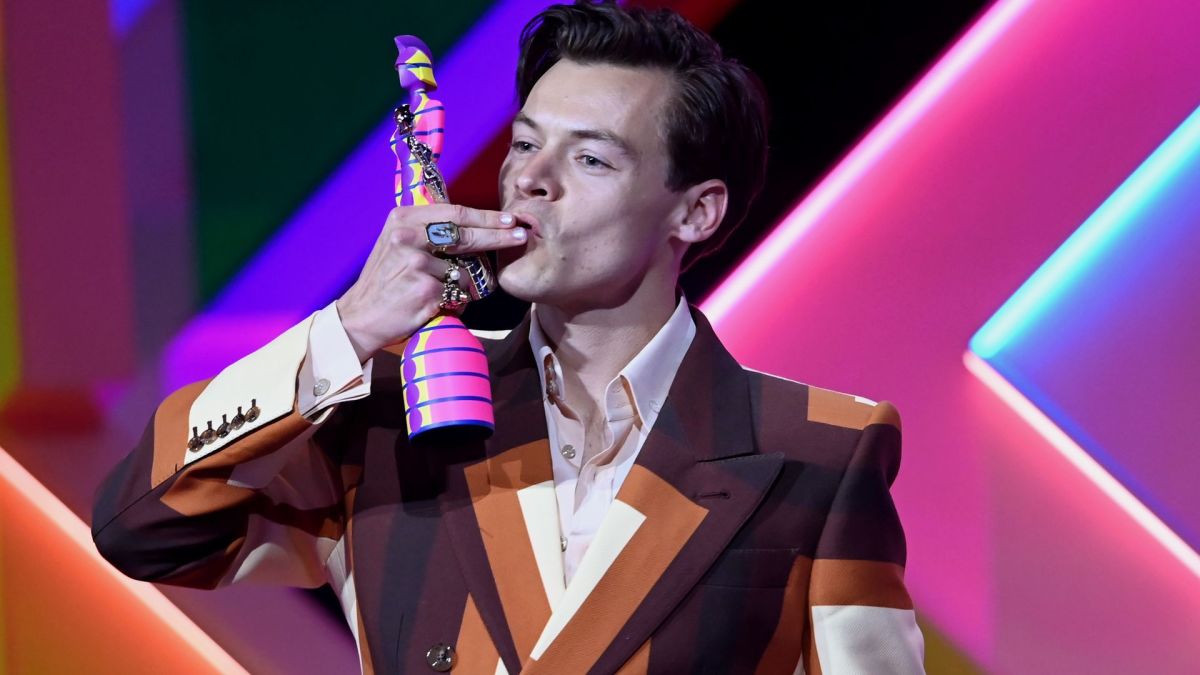 Harry Styles bat le record américain de Spotify pour la chanson la plus diffusée en une seule journée avec "Comme c’était"