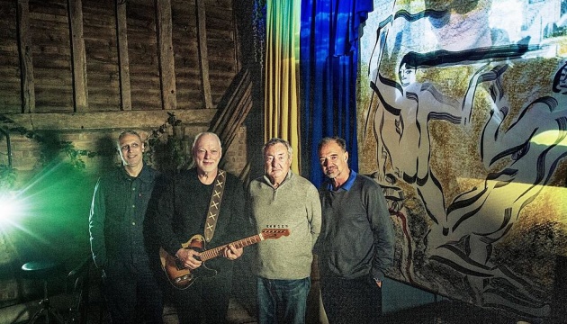 Hey Hey Rise Up de Pink Floyd en soutien à l’Ukraine est en tête du Top 100 des téléchargements de singles en Grande