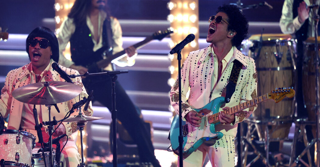 Lady Gaga et Silk Sonic suivent la formule des Grammy : anciens, mais nouveaux