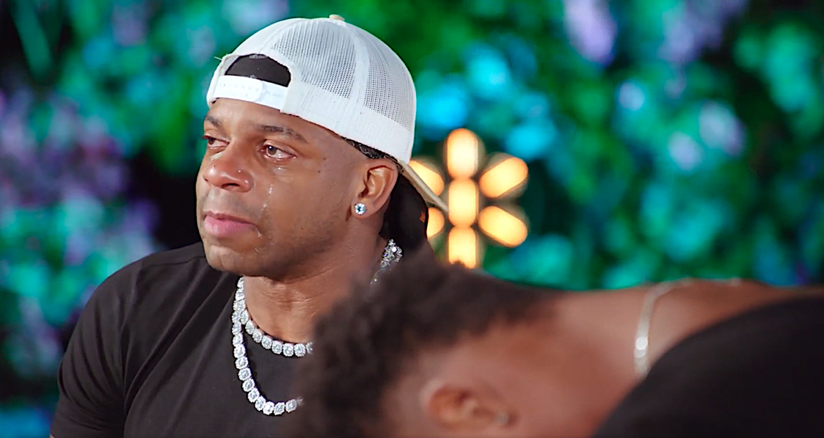 Le mentor Jimmie Allen et l’espoir d’Idol Mike Parker partagent un moment de larmes et de passage de flambeau: « Il m’a fait sentir qu’il y avait une place pour moi dans la musique country »