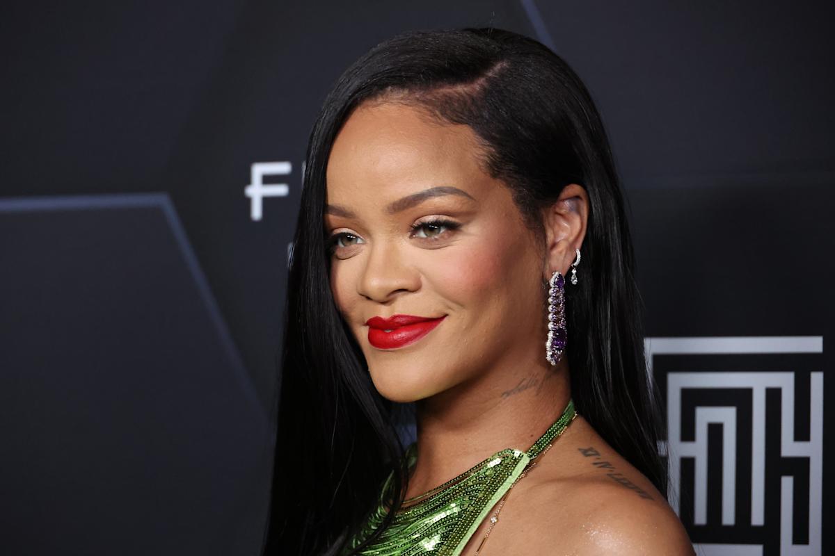 Le voyage de Rihanna vers la liste des milliardaires de Forbes va bien au