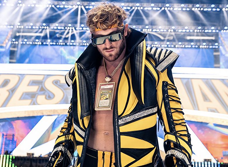 Logan Paul à Wrestlemania porte une carte Pokémon d'une valeur de près de 1 million de dollars