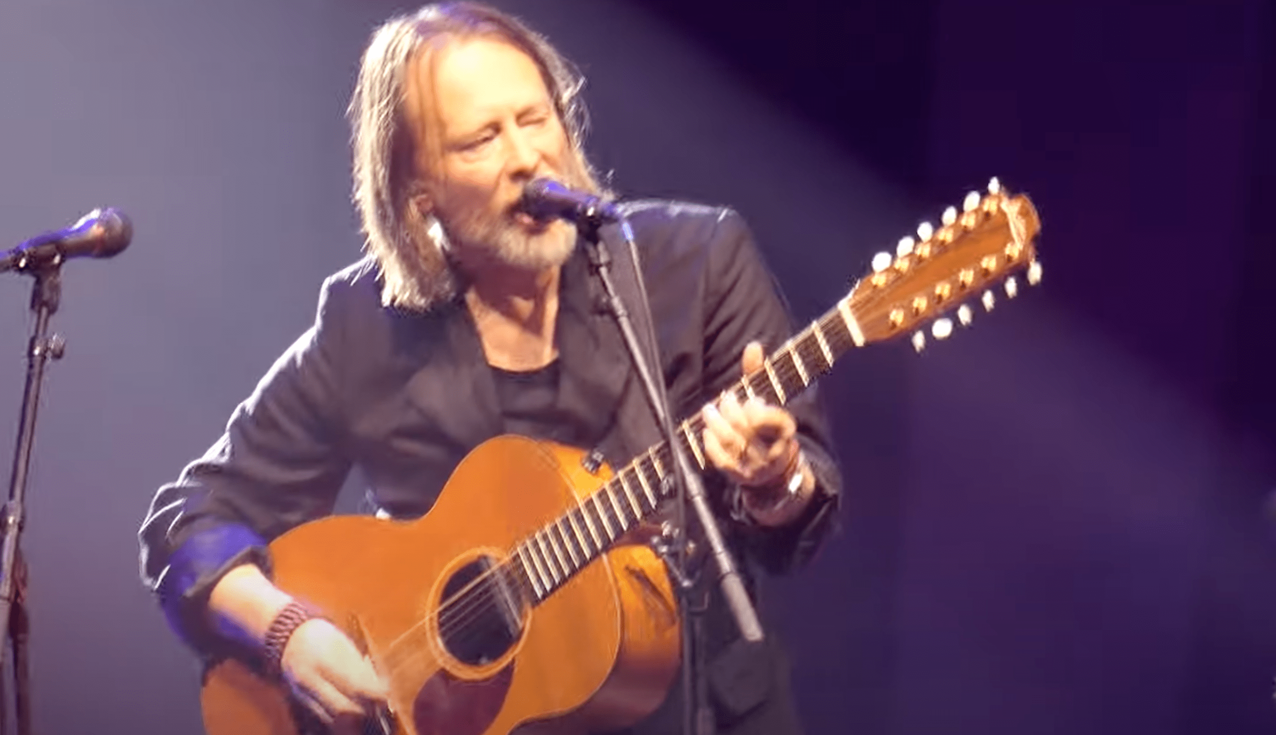 Regardez Thom Yorke interpréter les tubes de Radiohead en solo pour la première fois