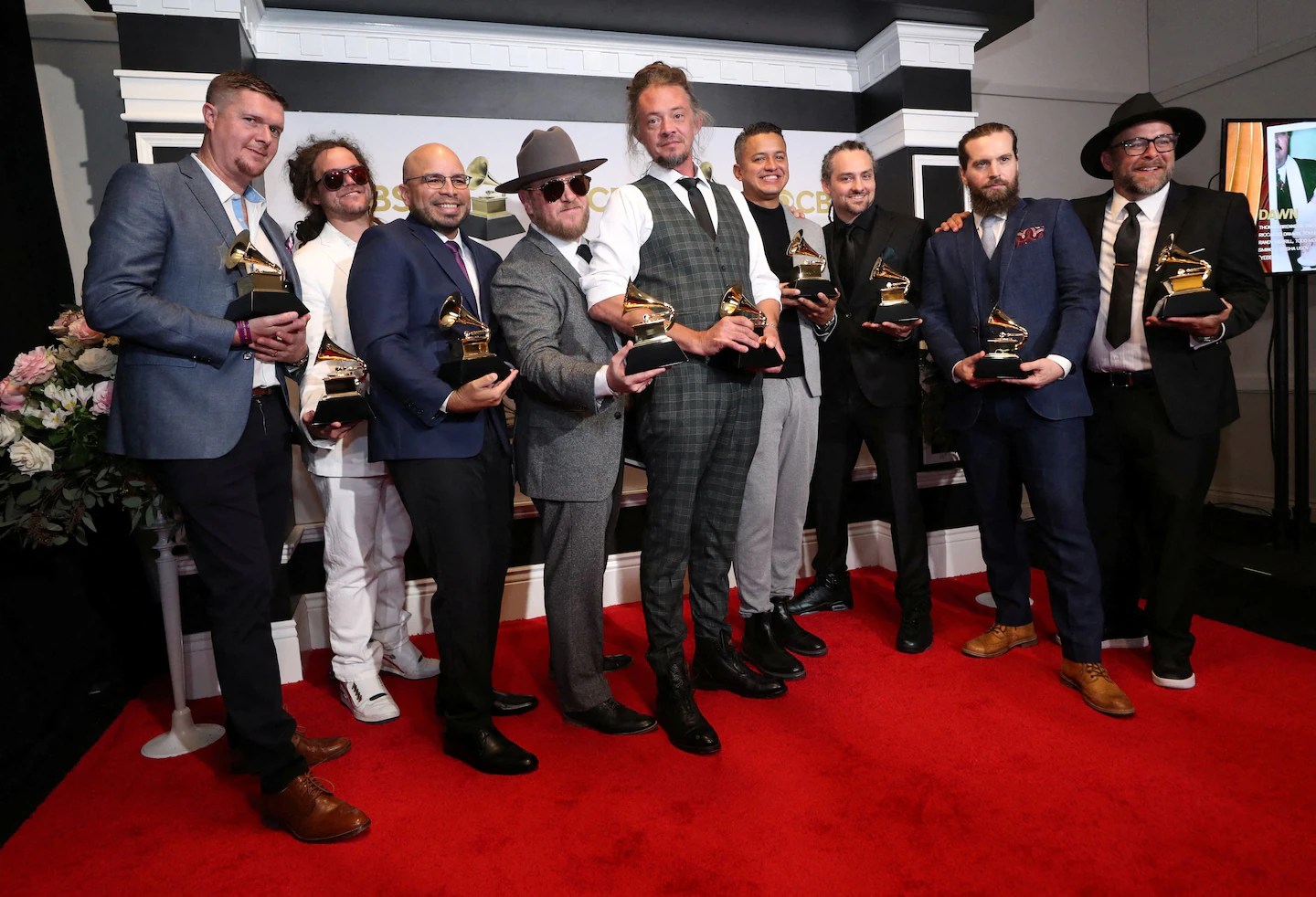 SOJA, lauréats des Grammy Awards reggae, a commencé à jouer dans les sous