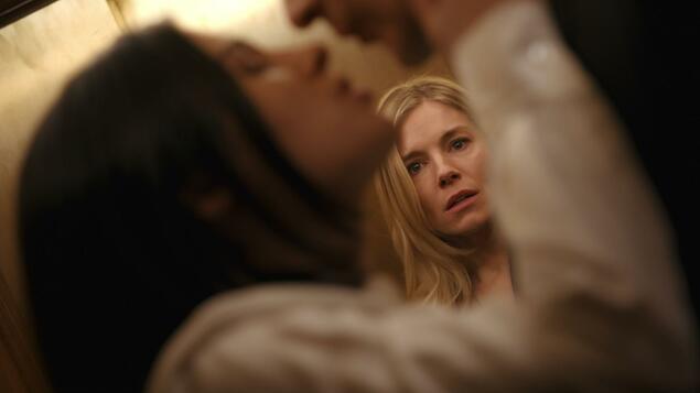 Série Netflix "Anatomie d'un scandale": Sexe dans l'ascenseur - Tagesspiegel