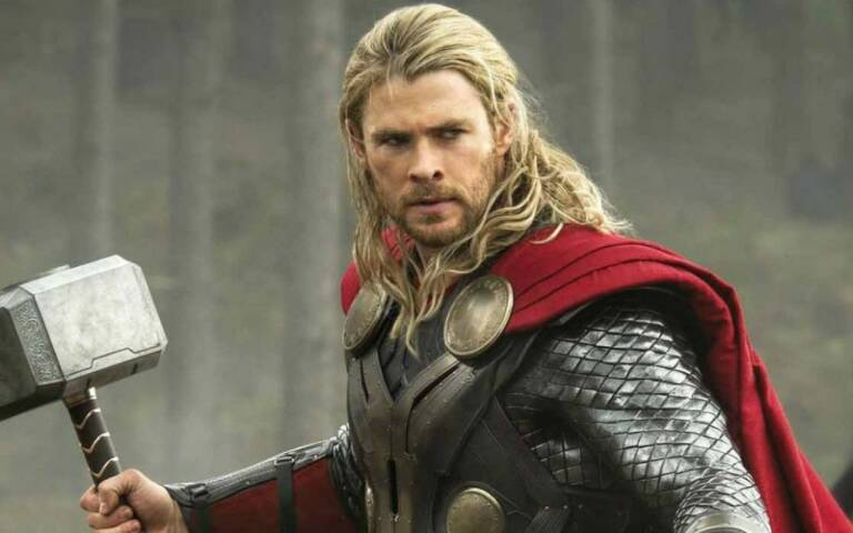 Thor atterrit sur Elden Ring et se prépare à sauver l'Interrègne… plus ou moins