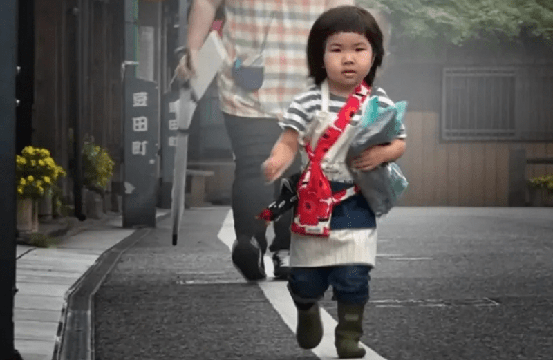 "Assez vieux!" sur Netflix : Quand les Japonais de 3 ans font leurs courses seuls - LE STANDARD