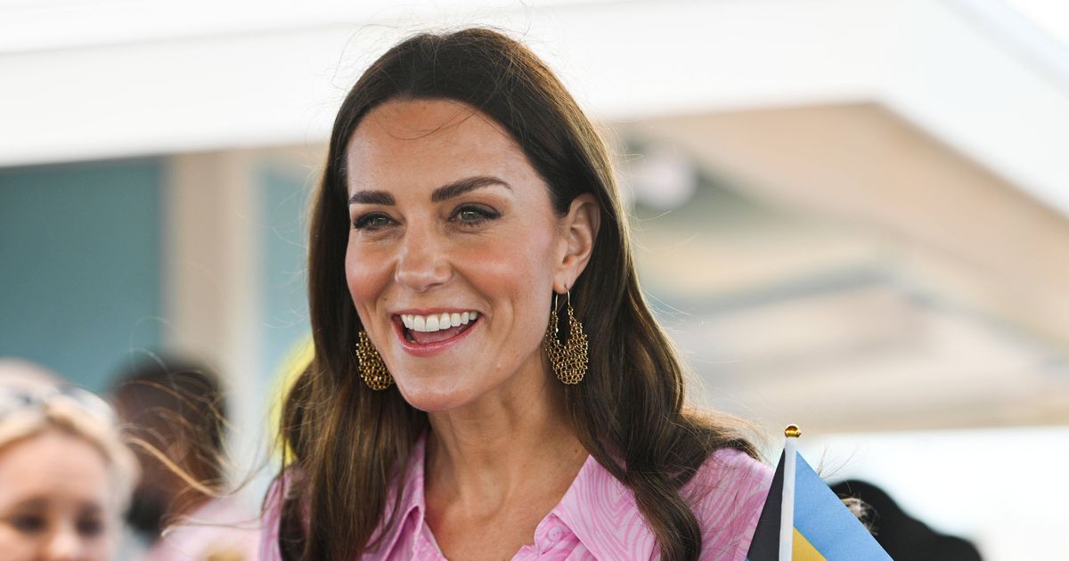 "La Couronne": La jeune Kate Middleton – Netflix lance un double appel – BUNTE.de