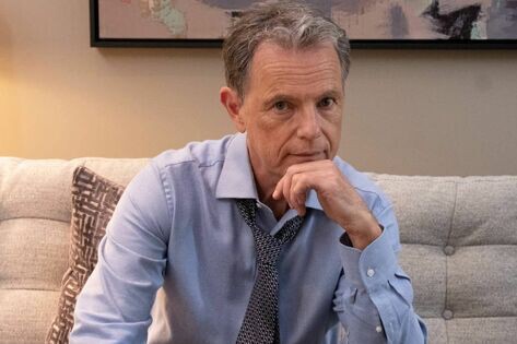 Bruce Greenwood remplace Frank Langella après son renvoi de la série Netlix 'La chute de la maison... - Espinof