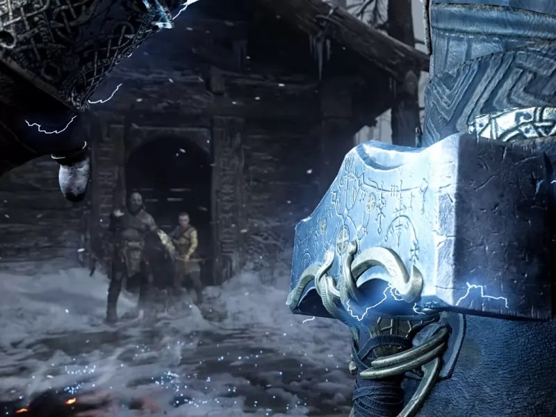 En attendant God of War Ragnarok : un fan recrée le mythique marteau de Thor Mjolnir