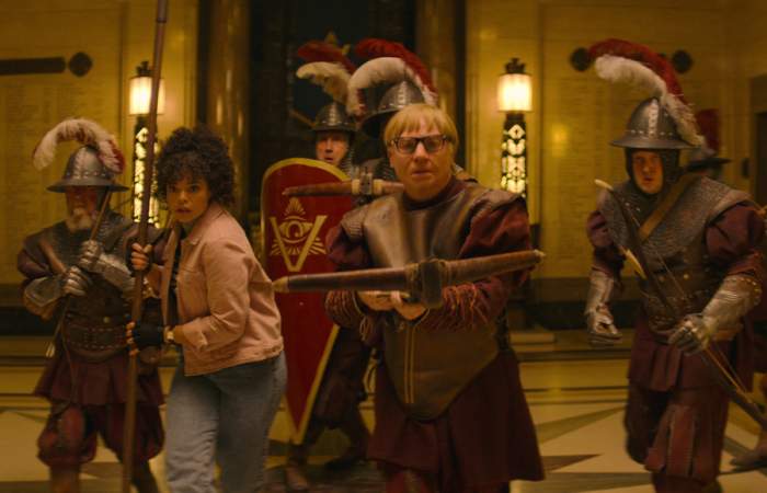 El Pentavirato: la inusual serie de Netflix con la que Mike Myers retorna multiplicado