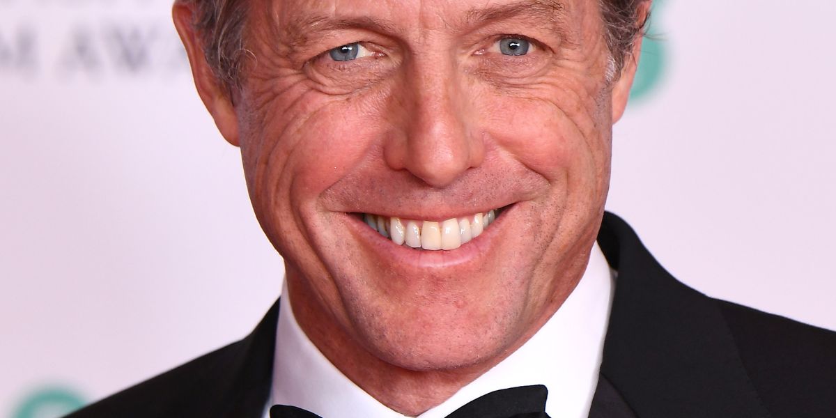 Hugh Grant jouera le dieu grec Zeus dans la série Netflix - Tendances numériques