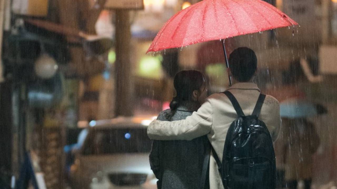 Il m'est venu à l'esprit de regarder une série coréenne sur Netflix et maintenant je ne peux plus sortir de mon propre trou noir