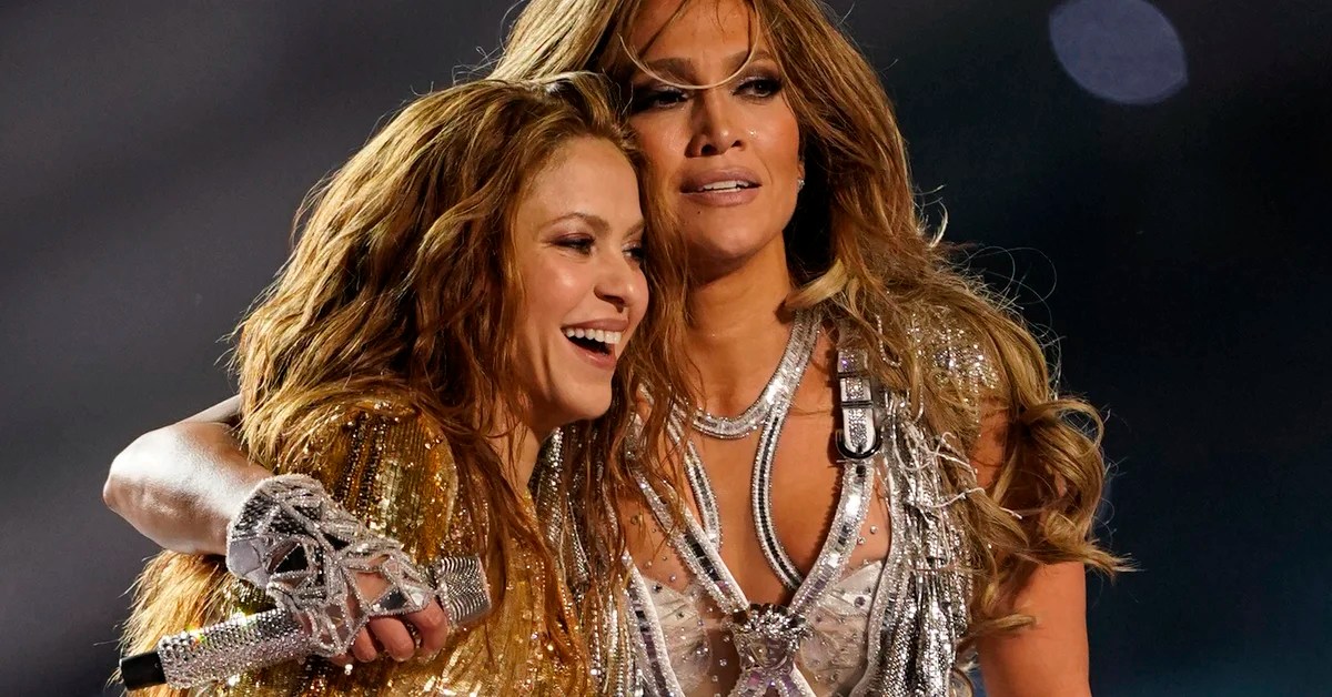 Jennifer López a assuré qu'être avec Shakira à la mi-temps du Super Bowl 2020 "était la pire idée"