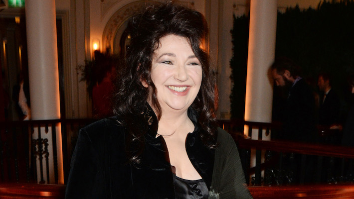 Kate Bush parle de l'augmentation des flux derrière "Running Up That Hill"