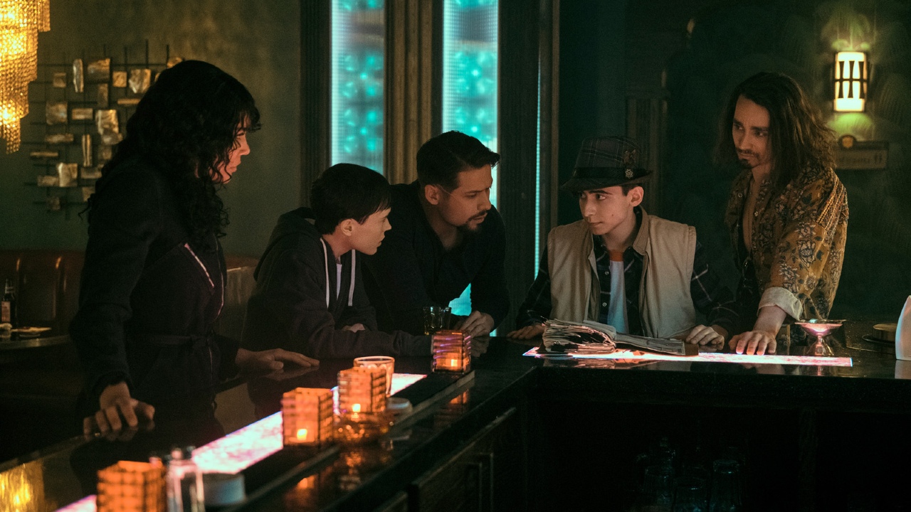 Tout ce que l'on sait sur la saison 4 de The Umbrella Academy : sera-ce la dernière saison de la série à succès de Netflix ?  - SensaCiné