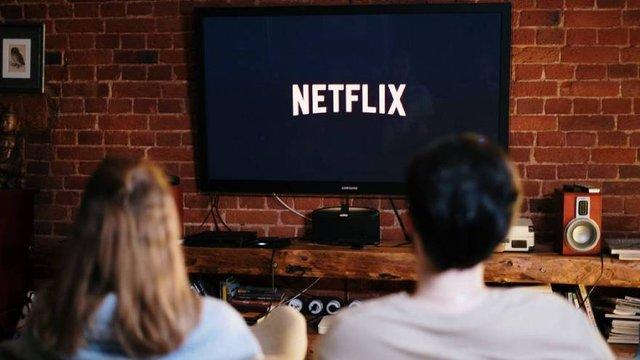 A regarder sur Netflix : les 5 séries les plus regardées du moment et qui sont idéales pour "marathon" - Style Yahoo