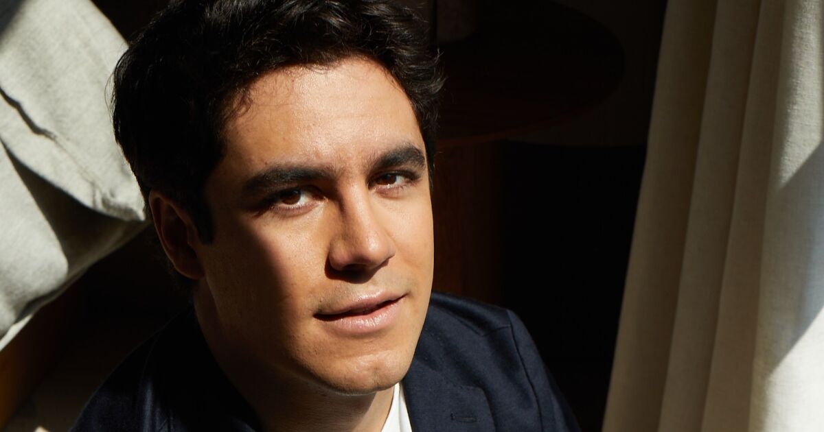 Eduardo Capetillo Jr. a un "test décisif" (littéral) à ses débuts en tant qu'acteur - Qui