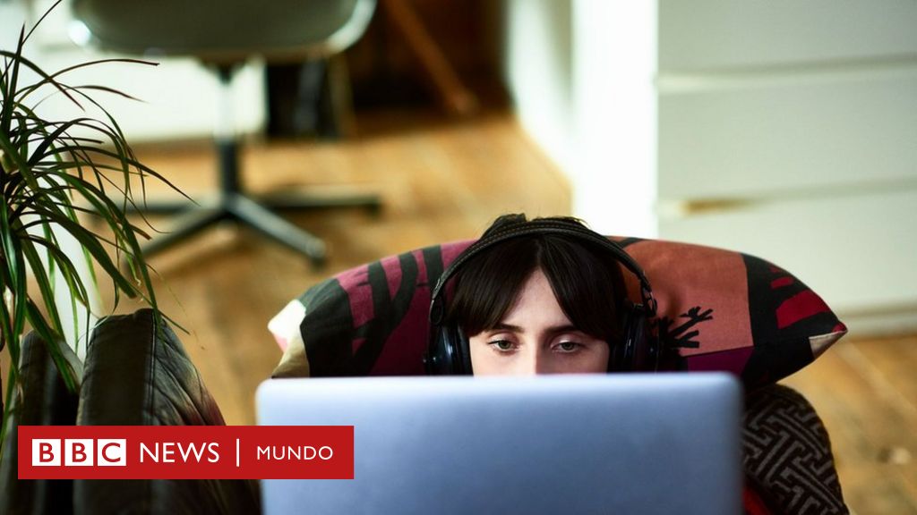 Netflix signale la perte de près d'un million d'abonnés et annonce des frais supplémentaires dans 5 pays d'Amérique latine pour les comptes partagés - BBC News Mundo