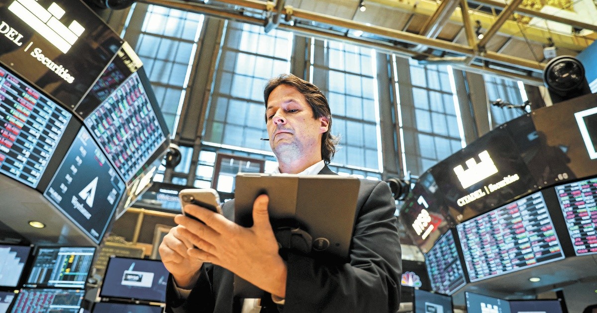 Wall Street progresse après une ouverture mitigée ;  met en lumière l'action Netflix - El Economista
