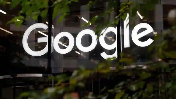Google says that the SDK software uses WiFi, Bluetooth and ultra-wideband to deliver multi-device connectivity.