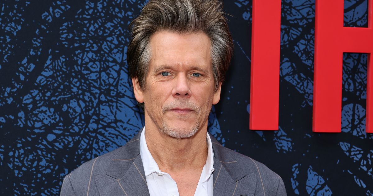 Kevin Bacon chante « Heated » de Beyoncé pour ses chèvres