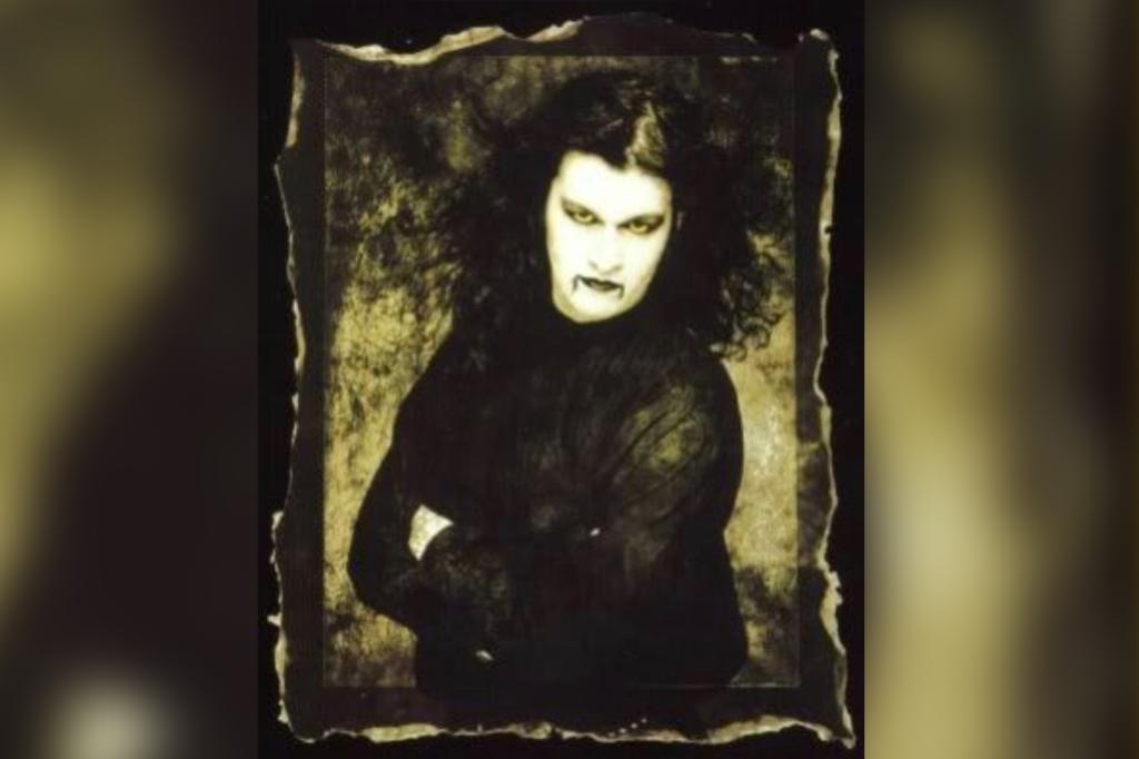 Le guitariste de Cradle of Filth, Stuart Anstis, est mort à 48 ans