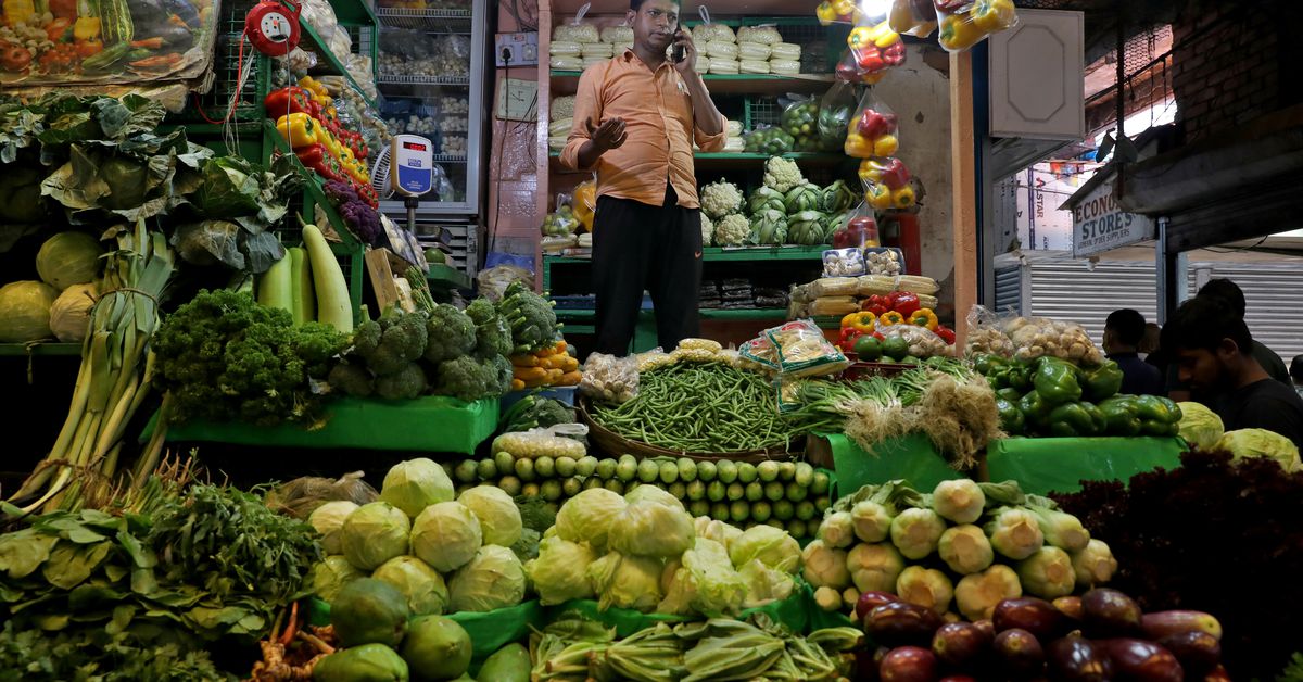 L'inflation globale en Inde pourrait descendre en dessous de 6% d'ici mars -analystes - Reuters