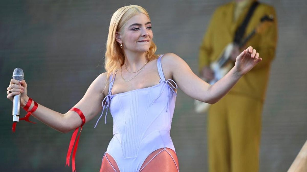 Lorde a nagé le Potomac dans le but de devenir la meilleure pop star mutante du monde
