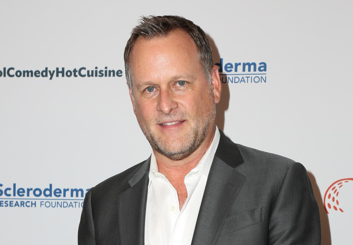‘Ooh… Oh, non’ : Dave Coulier partage sa réaction à la première écoute de ‘You Oughta Know’ à la radio