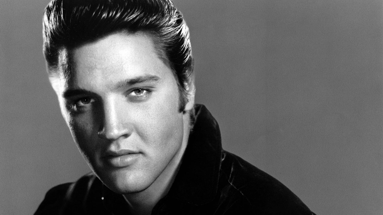 Un collectionneur d’Elvis Presley révèle pourquoi le roi est plus précieux 45 ans après sa mort :  » Vraiment un investissement « 