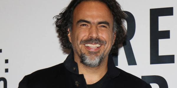 Alejandro González Iñárritu défend la première de 'Bardo' sur Netflix - Yahoo Style