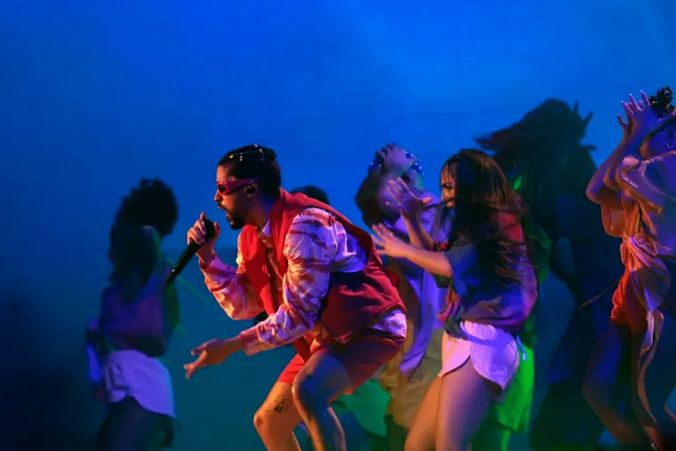 Bad Bunny a perdu 50 000 $ dans la discothèque Philly’s Sin City avant sa performance au MIA, selon le propriétaire