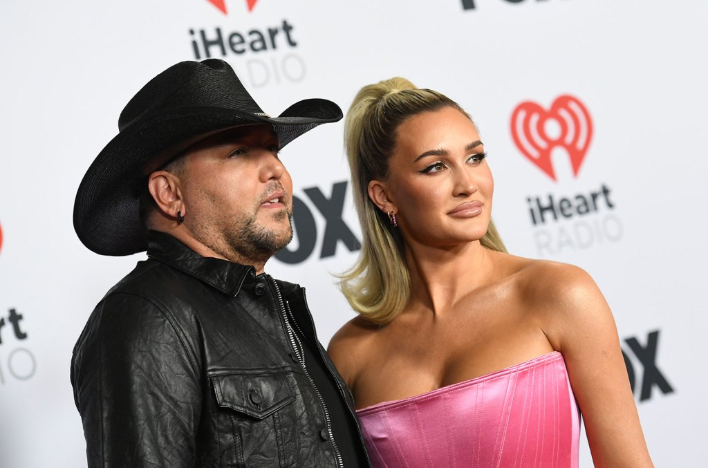 Brittany Aldean dit que ses paroles ont été « sorties de leur contexte » après le contrecoup d’un commentaire sur l’identité de genre