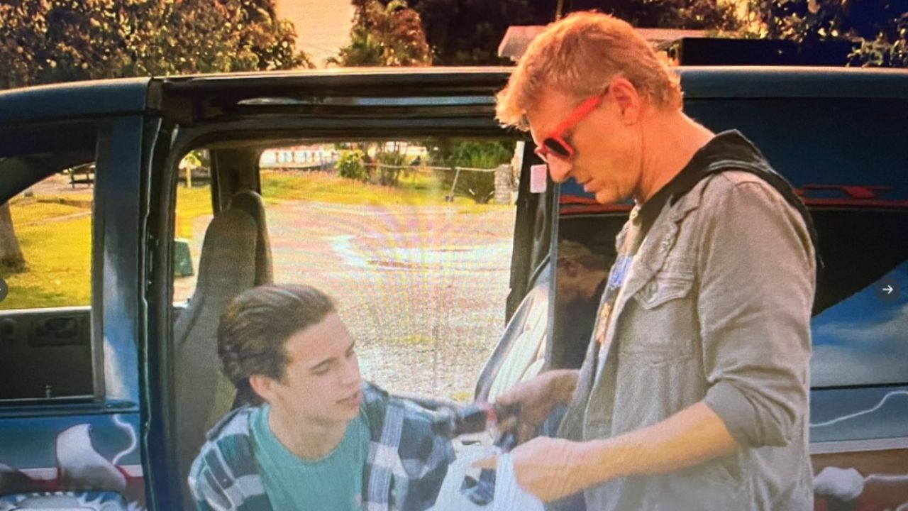 Cobra Kai : Les fans explosent contre la série pour avoir accusé le Mexique de clichés ; "ils l'ont rendu jaune" - Le Héraut du Mexique
