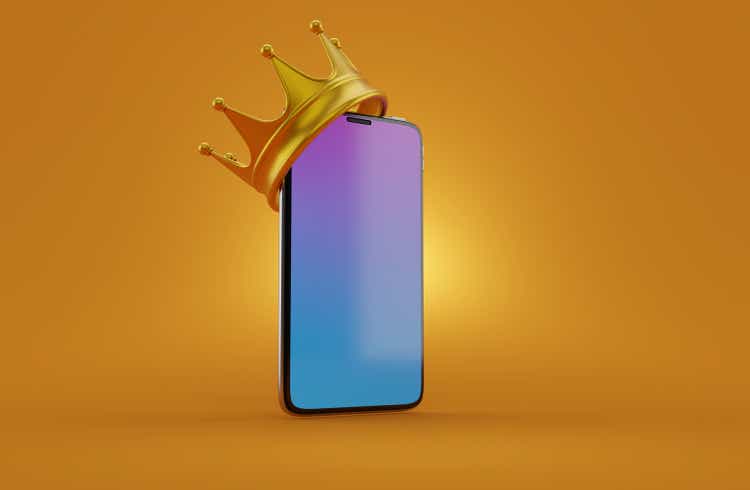 Couronne iPhone : plus de la moitié de l'Amérique utilise des smartphones fabriqués par Apple (NASDAQ : AAPL) - Seeking Alpha