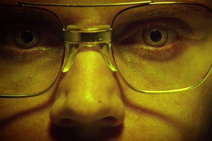 'DAHMER - Monster : The Jeffrey Dahmer Story' : Netflix sort la bande-annonce tordue et la surprenante...