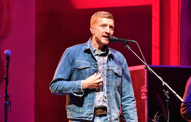 Lire beaucoup trop dans le récent taquin de Tyler Childers