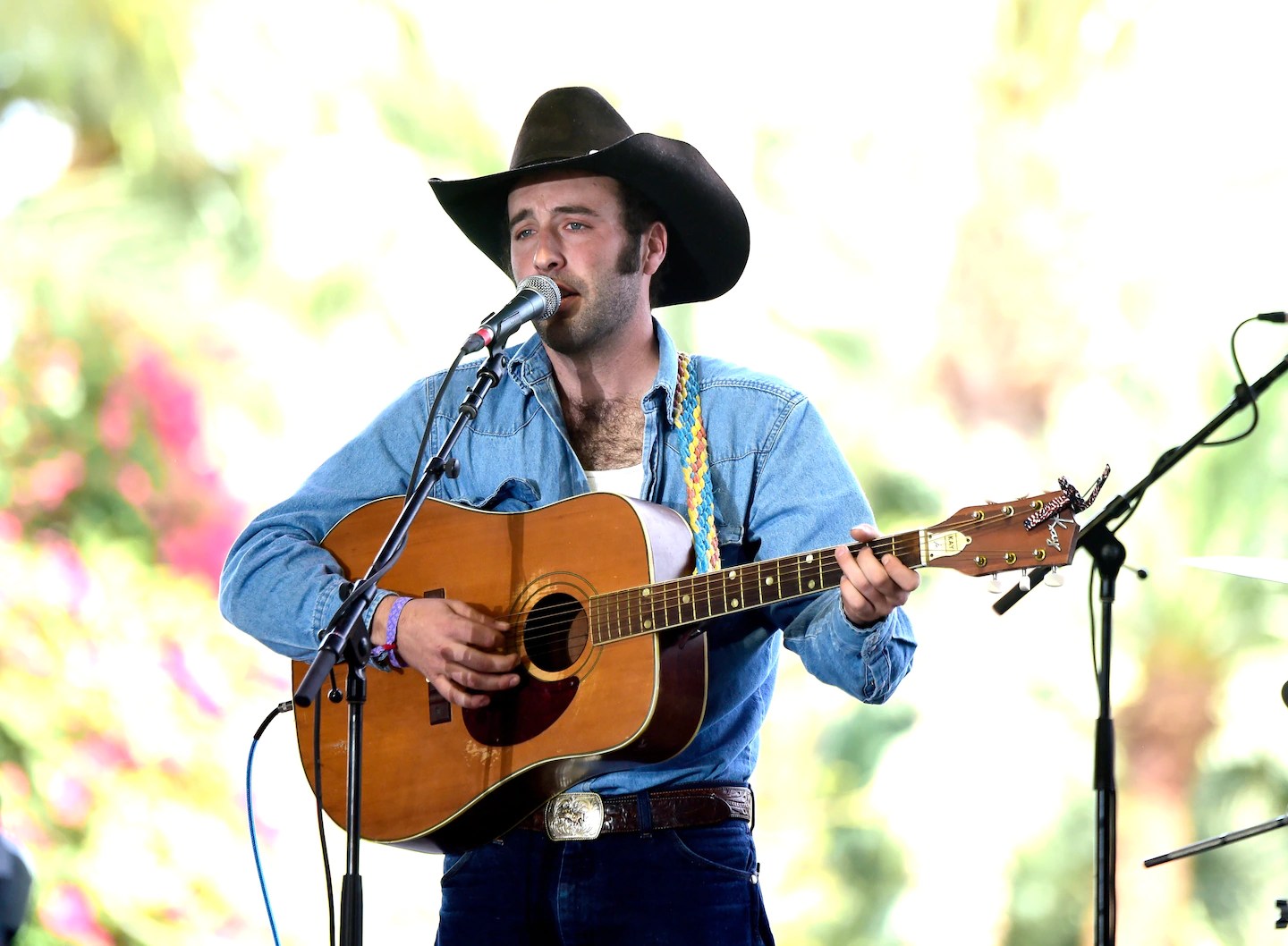 Luke Bell, chanteur country et auteur
